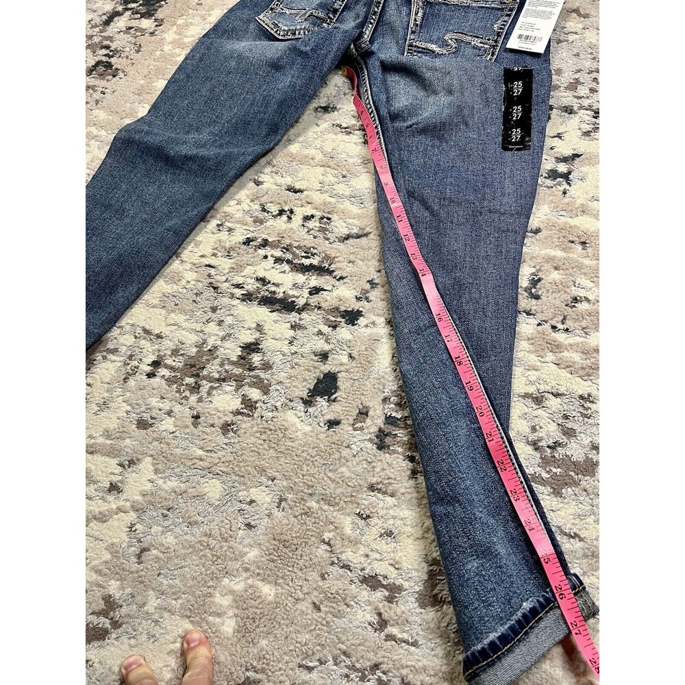 NWT Silver Boyfriend Mid-Rise Slim Fit Distressed Jeans Sz. 25X27 Buckle - Picture 7 of 13